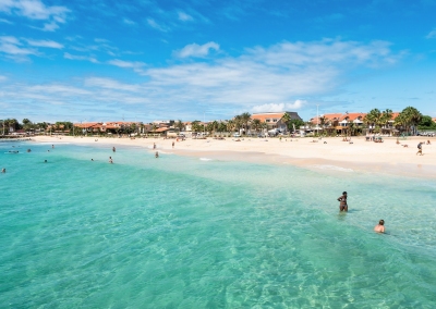 Strand von Santa Maria auf der Kapverden Insel Sal (Samuel B. / stock.adobe.com)  lizenziertes Stockfoto 
Infos zur Lizenz unter 'Bildquellennachweis'